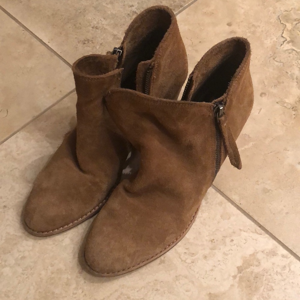 Dolce Vita Booties